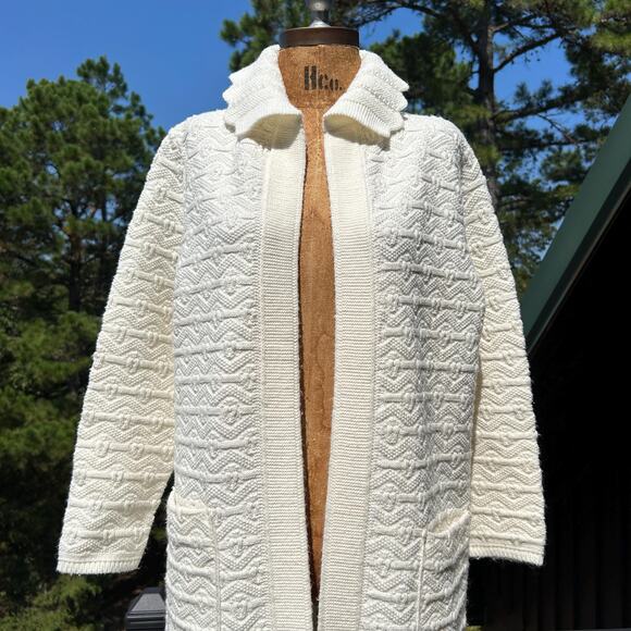 Vintage 60s Scalloped Collar Chunky Knit Long Cardigan Duster Sweater Robe M L - Picture 1 of 8